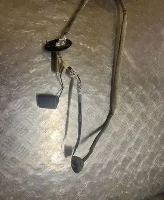 Toyota RAV 4 (XA30) Fuel level sensor 8241242020 8241242020C