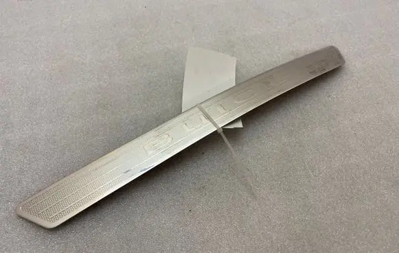 Buick Encore I Side skirt front trim 