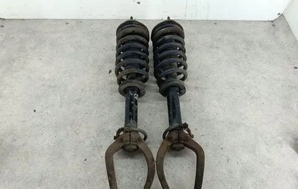KIA Opirus Front shock absorber/damper 546113F100