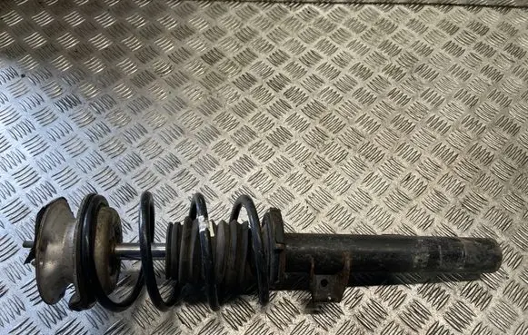 BMW 1 E81 E87 Front shock absorber with coil spring 6786018