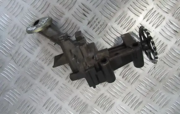 Renault Laguna II Oil pump 7700600252 7700600251