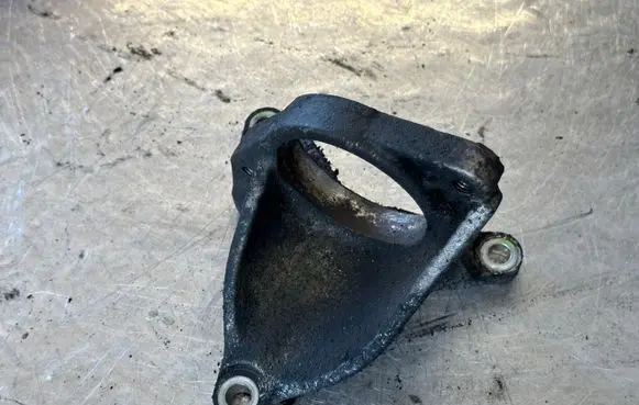 Nissan Qashqai Driveshaft support bearing bracket 