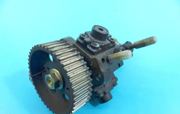 Fiat Croma Fuel injection high pressure pump 0445010130 IMPRK1185384