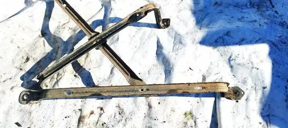 Citroen C4 I Picasso Fuel tank mounting bracket 