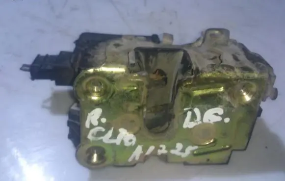 Renault Clio I Rear door lock