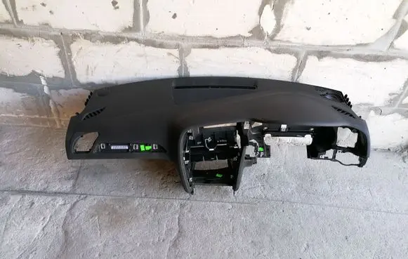 Audi A4 S4 B8 8K Dashboard