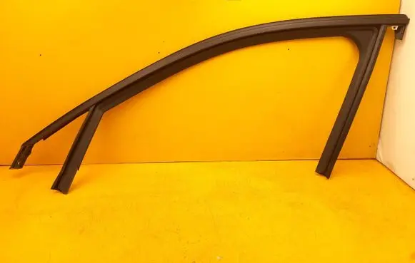 Peugeot 3008 III Front door rubber seal 9839766280