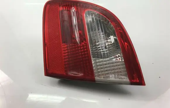 Mercedes-Benz E W211 Rear/tail lights A2118200777 P2233