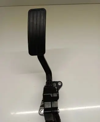 Subaru XV I Accelerator throttle pedal 36010FJ010