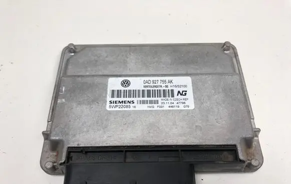 Volkswagen Touareg I Transfer box differential control unit 0AD927755AK 5WP22085