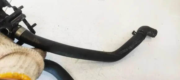 Mercedes-Benz E W210 Engine coolant pipe/hose A2108300024