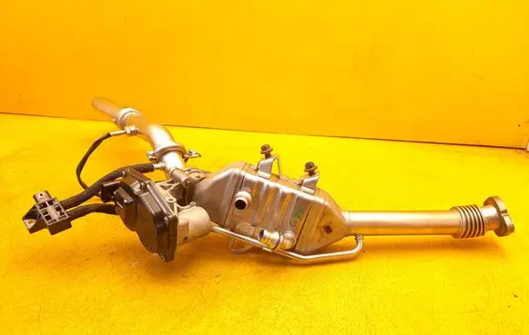 BMW 5 G30 G31 EGR valve cooler 8576473 8576810