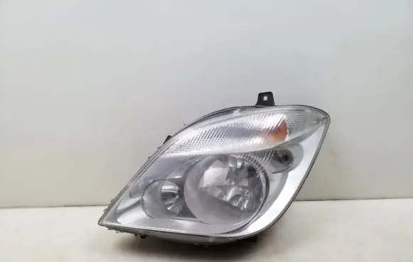 Mercedes-Benz Sprinter W906 Headlight/headlamp A9068200161