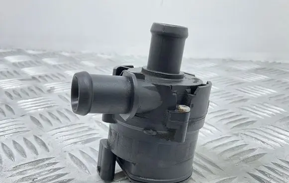 Audi A3 S3 8V Electric auxiliary coolant/water pump 5C0965567