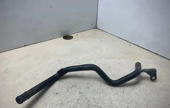 Volkswagen Touran I Engine coolant pipe/hose
