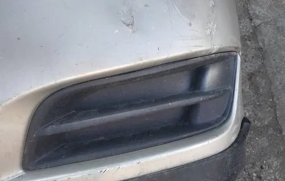 Toyota Corolla E120 E130 Front bumper lower grill