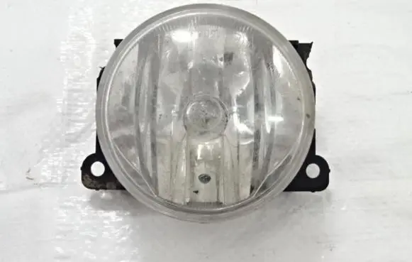 Peugeot 208 Front fog light P87