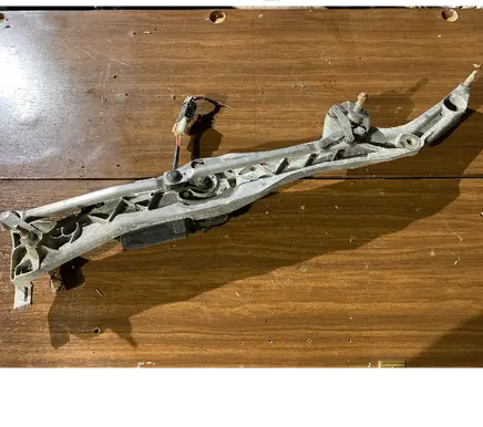 BMW 7 E38 Front wiper linkage and motor 3397020377