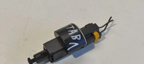 Opel Zafira A Brake pedal sensor switch 09132299 09175172 09175185