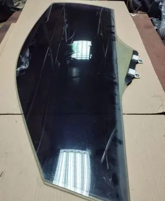 Honda Accord Front door window/glass (coupe) 