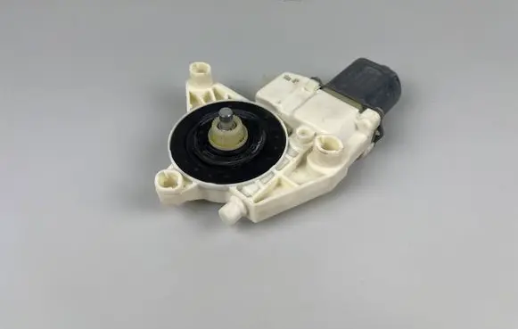 Mercedes-Benz GLA W156 X156 Front door window regulator motor A2469065100 933865101 2469065100