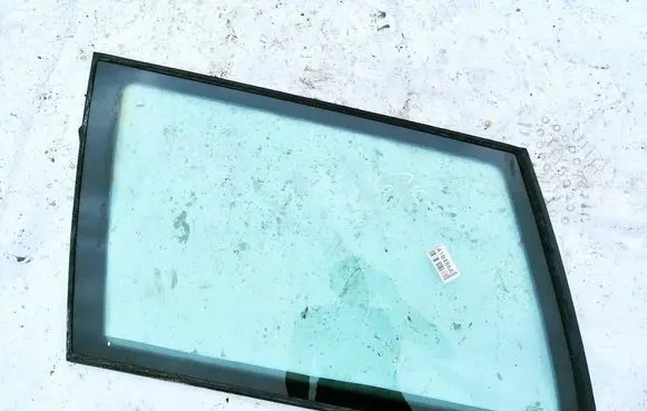 Volkswagen Golf IV Rear side window 43r000980 as2