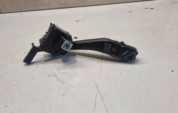 Volkswagen Touran I Wiper control stalk 1K0953519J