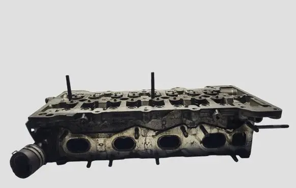 Opel Astra J Engine head 55571949