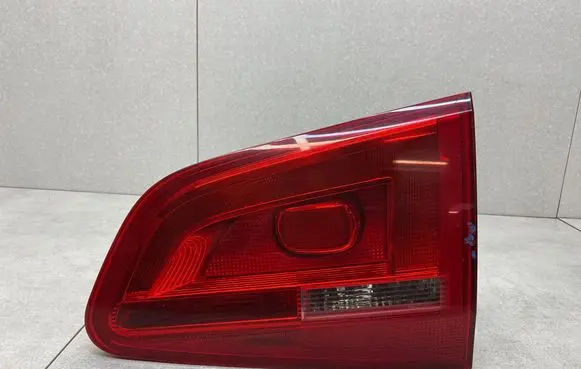 Volkswagen Sharan Tailgate rear/tail lights 7N0945094J