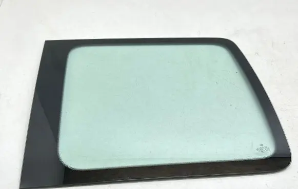 Volkswagen Caddy Rear side window E000231 DOT682M3232AS2