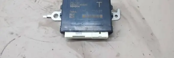 Lexus RX 450H Gateway control module 8922248220 2A27 0461411340