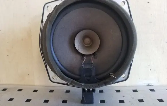 Mitsubishi Pajero Front door speaker MR301667