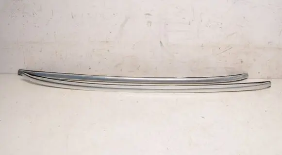 Mercedes-Benz GLA W156 X156 Roof transverse bars on the 