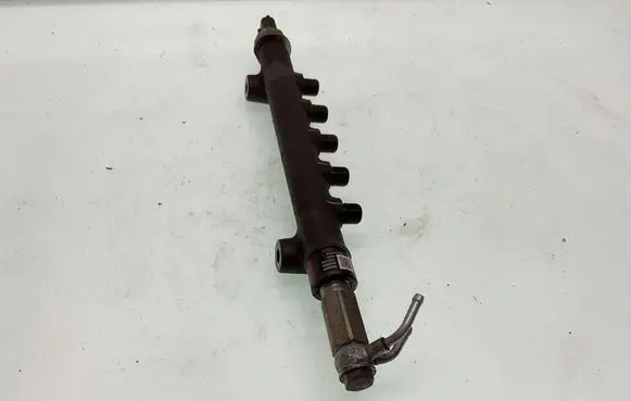 Opel Insignia B Fuel main line pipe 55490702 95490702 06B02224