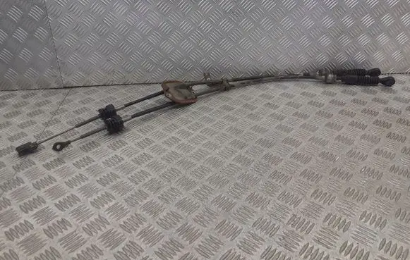 Peugeot 107 Gear shift cable linkage 