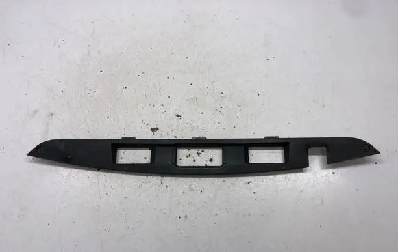 Infiniti FX Trunk door license plate light bar 908171CA0A