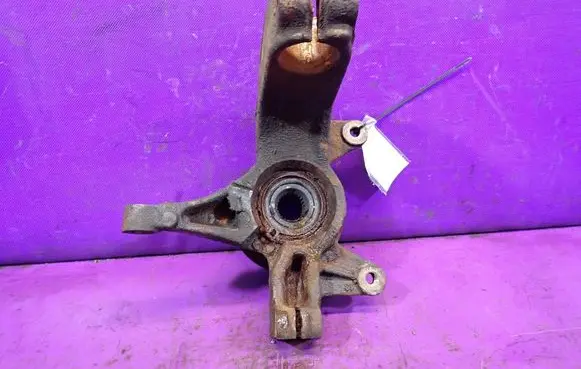 Renault Scenic II - Grand scenic II Front wheel hub spindle knuckle