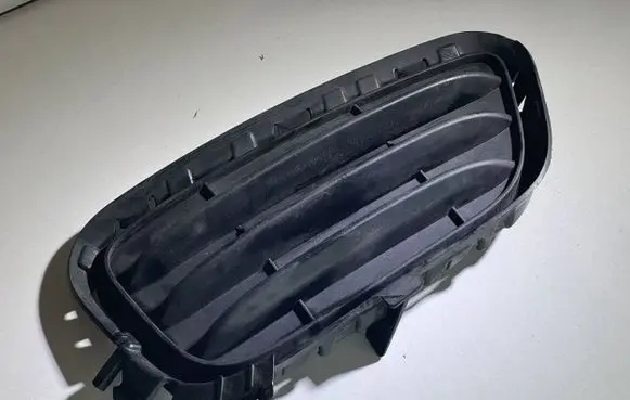 BMW X3 F25 Front bumper lower grill 7338514