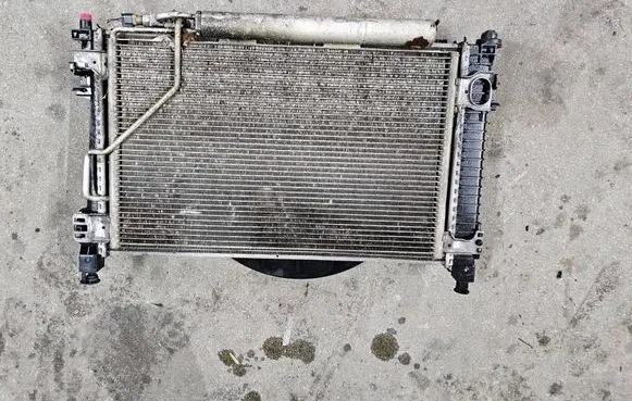 Mercedes-Benz C W203 Coolant radiator 8MK376714331 90000037 20170814