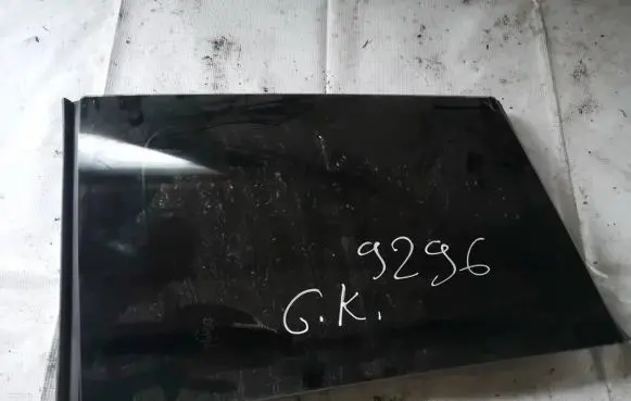 Mazda 5 Rear side window as2