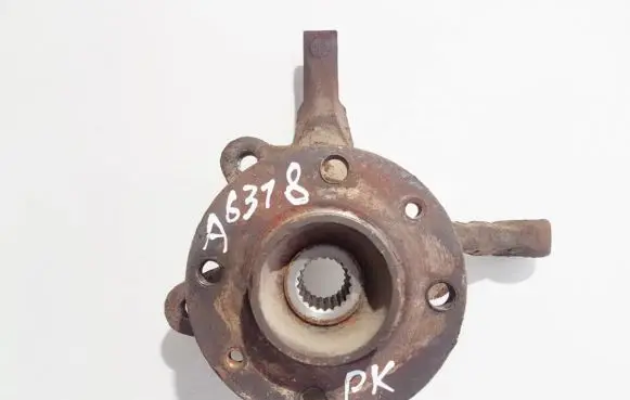Renault 19 Front wheel hub