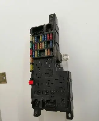 Volvo S80 Fuse module 9494207 518322003