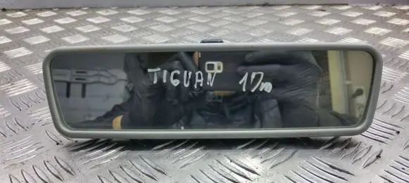 Volkswagen Tiguan Rear view mirror (interior)