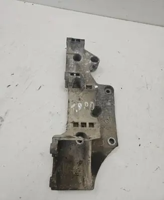 Volkswagen Sharan Generator/alternator bracket R045903143