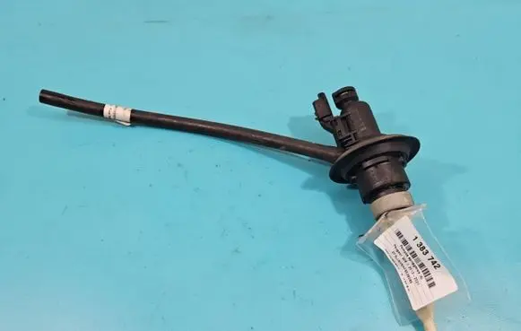 Clutch slave cylinder