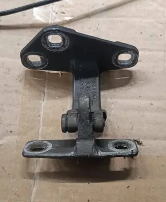 BMW X5 E53 Tailgate/trunk/boot hinge 8402183