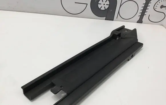 Mercedes-Benz GLS X166 Other trunk/boot trim element A1666841331