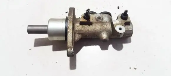 Volkswagen PASSAT B4 Master brake cylinder