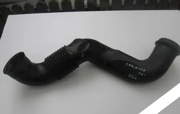 Mercedes-Benz Sprinter W901 W902 W903 W904 Engine coolant pipe/hose