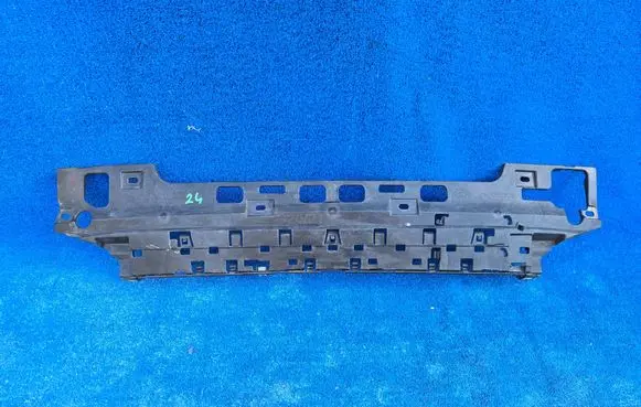 BMW 3 G20 G21 Rear bumper mounting bracket 7428024